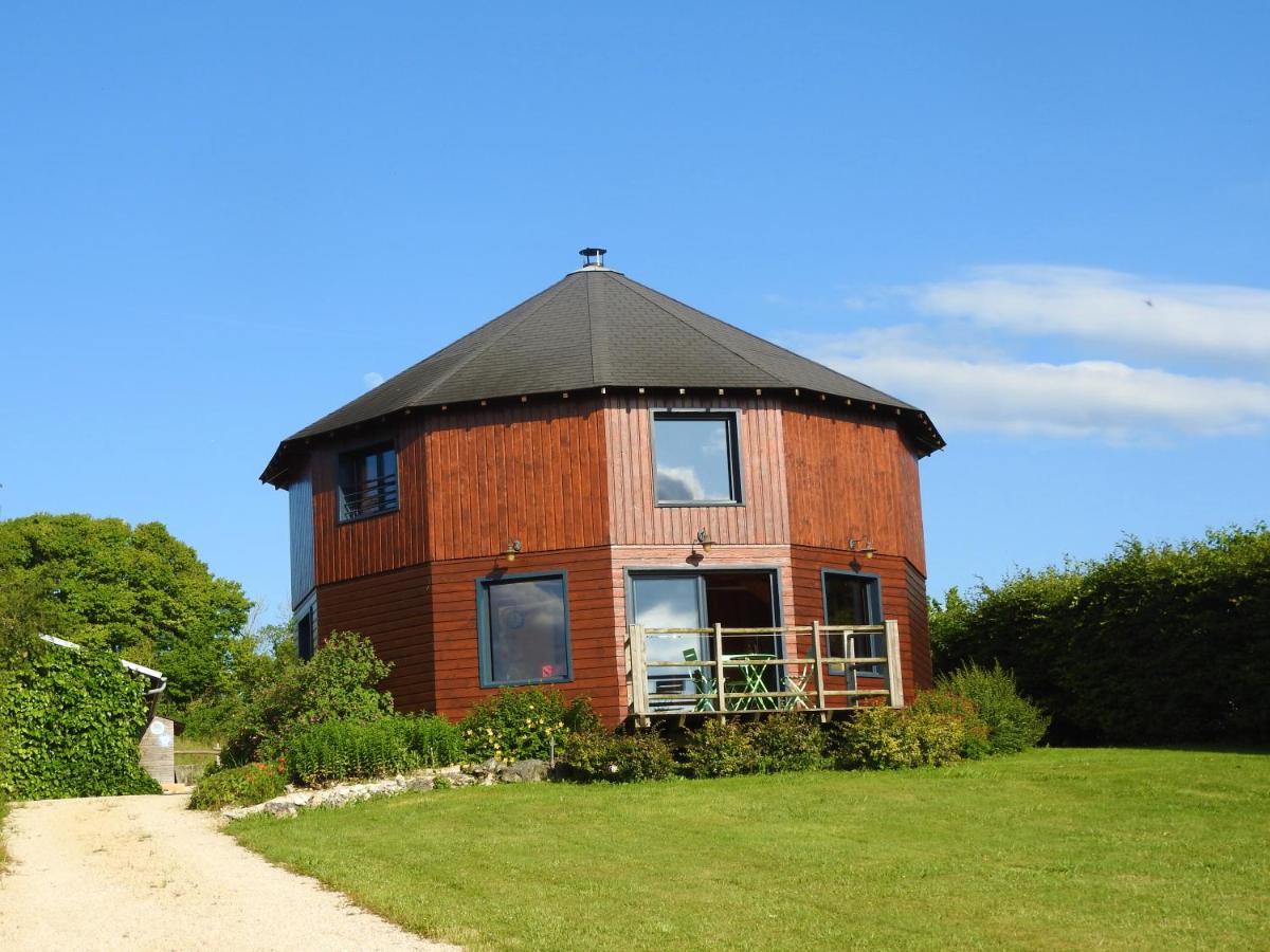 La Maison Ronde Et Ses 2 Cahutes Monthoiron Exteriör bild