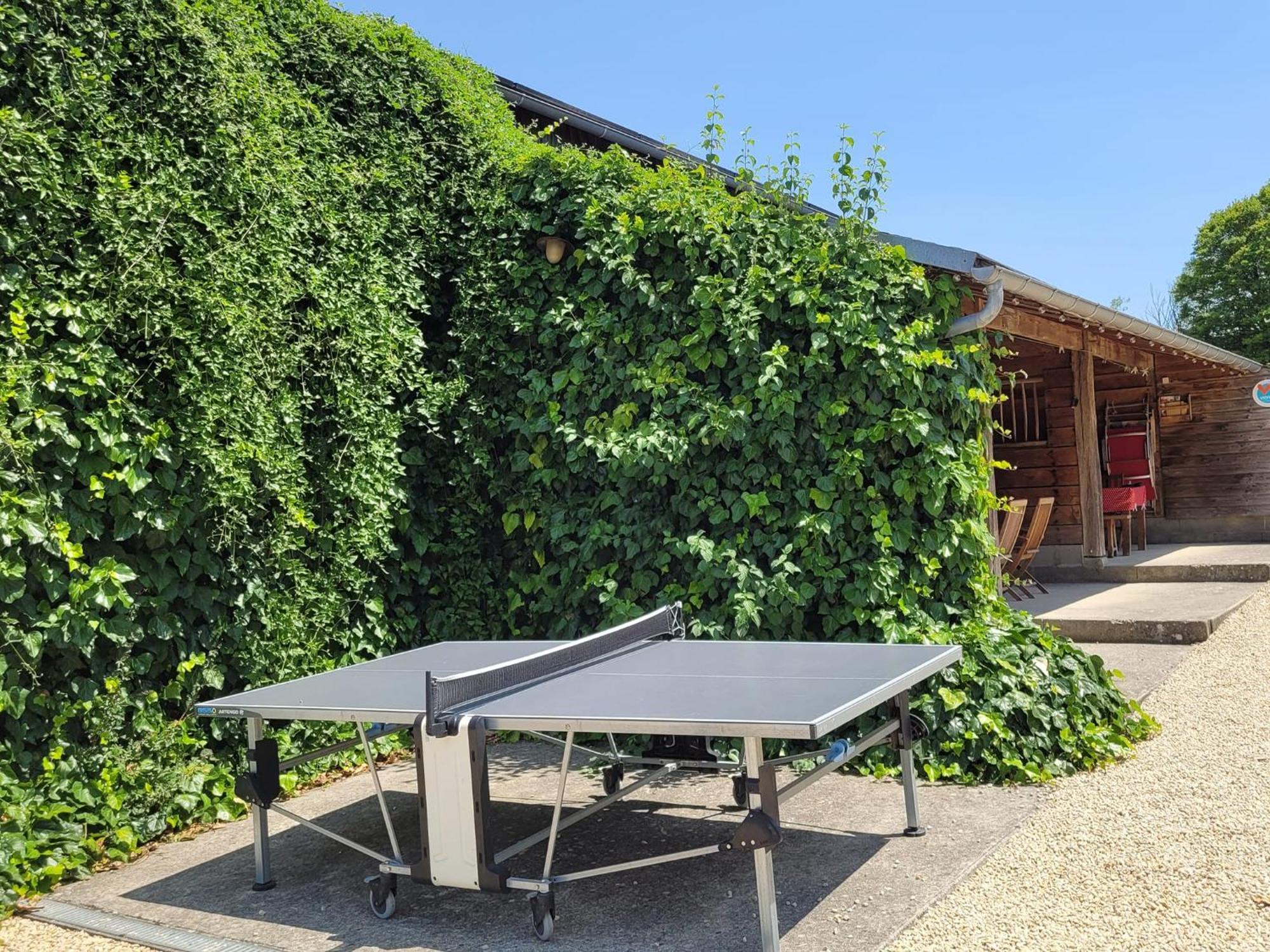 La Maison Ronde Et Ses 2 Cahutes Monthoiron Exteriör bild
