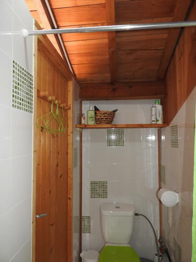 La Maison Ronde Et Ses 2 Cahutes Monthoiron Exteriör bild